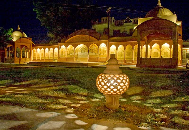 chokhi dhani rajasthan places to visit